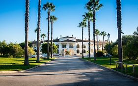 Colina Verde Resort